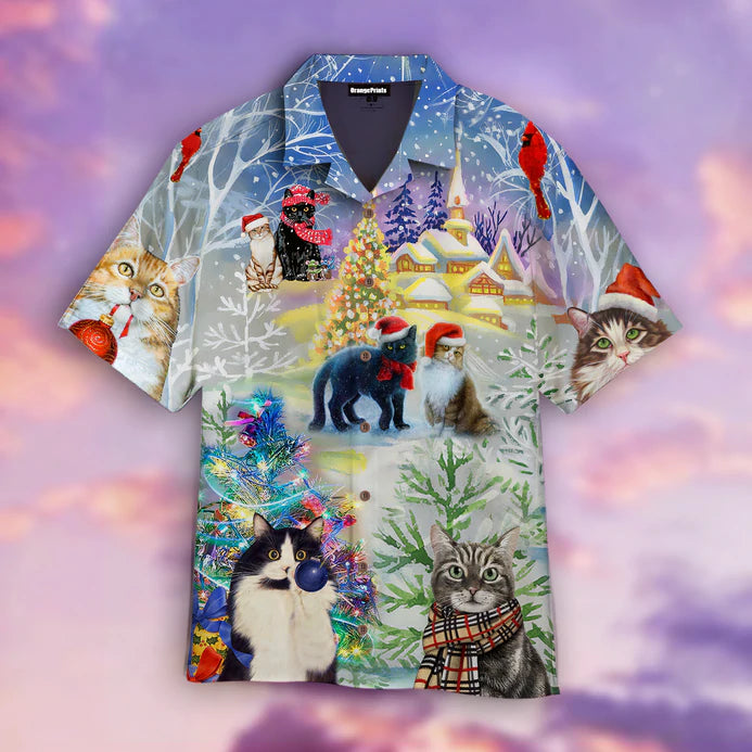 Hawaiian Beach Shirt with a Festive Cat Design for a Meowy Christmas